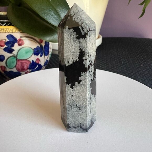 Snowflake Obsidian Crystal Tower (#16) - Picture 3 of 10